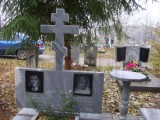 памятник 50